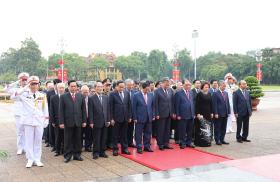 Lãnh đạo Đảng, Nhà nước vào lăng viếng Chủ tịch Hồ Chí Minh  第1张