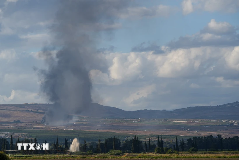  Hezbollah bắn hàng chục quả rocket vào lãnh thổ Israel sau vụ nổ máy nhắn tin 