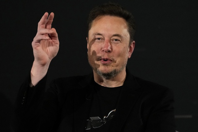  Ông Trump sẽ biến tỉ phú Elon Musk thành &quot;ông trùm của ông trùm&quot;?