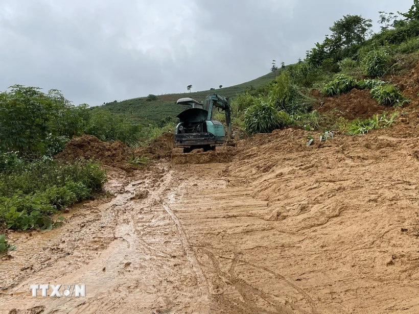  Kon Tum: Sạt lở tại nhiều điểm trên địa bàn do mưa lớn kéo dài 