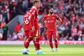 Liverpool thua sốc tại Anfield 