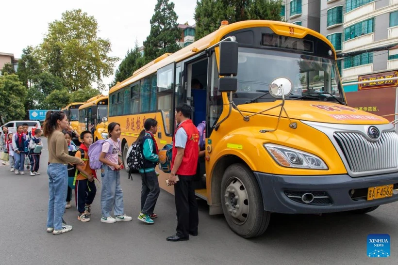  Tai nạn xe buýt tại Trung Quốc khiến 10 người thiệt mạng 第1张