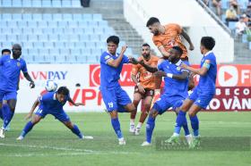 Cầu thủ 16 tuổi của HAGL ghi bàn trong ngày chào sân chơi V.League