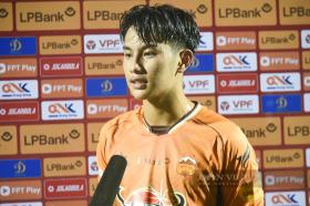 Cầu thủ 16 tuổi của HAGL ghi bàn trong ngày chào sân chơi V.League  第14张