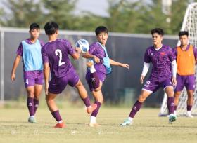 HLV Hứa Hiền Vinh yêu cầu U19 Việt Nam phải thắng U19 Lào