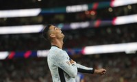  Đội bóng của Ronaldo lại sa thải HLV 