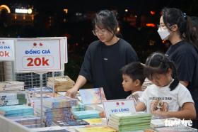 'Sách là người thầy tận tụy nhất'