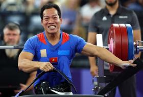  Lực sĩ Lê Văn Công giành HCĐ cử tạ Paralympic Paris 2024