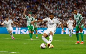  Kylian Mbappe nhẹ nhõm sau cú đúp giúp Real Madrid thắng Betis 2-0 第2张