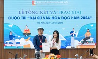  Giám đốc Sở GD&amp;ĐT Hà Nội: Cảnh báo người trẻ đọc sách ít, cần thúc đẩy văn hóa 第3张