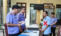  Trao quyết định đặc xá cho 11 phạm nhân người nước ngoài tại trại giam Thủ Đức 