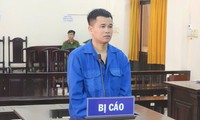  Tên cướp gây tai nạn rồi bỏ xe chạy trốn, đường ùn ứ kéo dài 