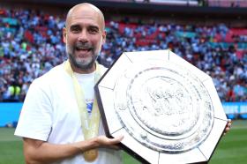 HLV Guardiola nổi giận với thủ thành Man City ở trận thắng Man Utd