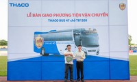  Ra mắt xe minibus đầu tiên mang thương hiệu Việt 第4张