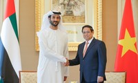  UAE bắn 21 loạt đại bác chào đón Thủ tướng Phạm Minh Chính và Phu nhân 