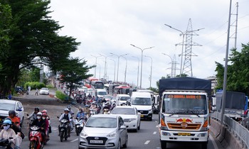  Vùng sáng của nền tảng &apos;made in Vietnam&apos; giữa thế trận thương mại điện tử khốc liệt 