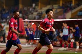 Leo Artur lập hat-trick, CLB CAHN huỷ diệt Lion City 